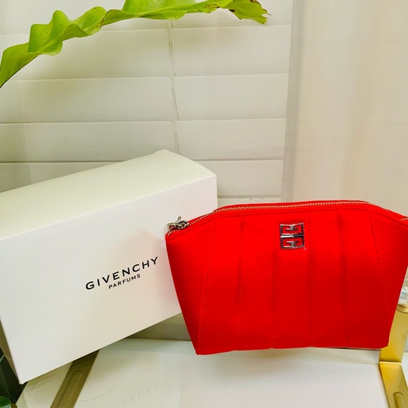 Givenchy Toiletry bag/ cosmetic/ makeup bag/ pouch / case NWOT - Picture 10 of 15